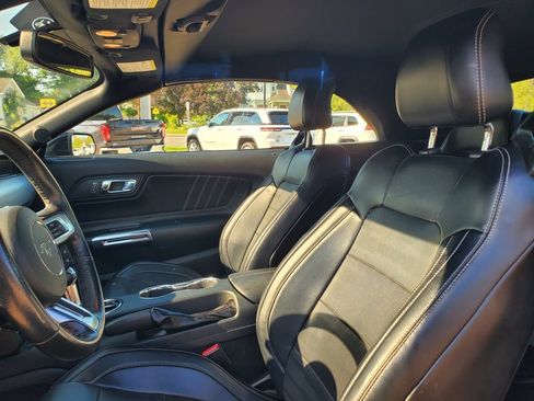 Used 2016 Ford Mustang Premium w/ Equipment Group 201A RWD image 14