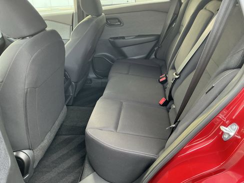 Used 2023 Nissan Rogue S AWD/4WD image 16