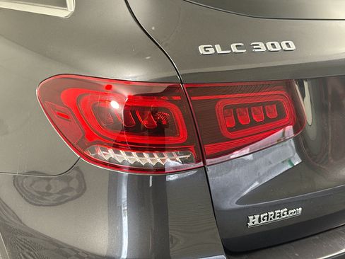 Used 2020 Mercedes-Benz GLC 300 image 36