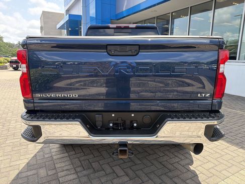 Used 2022 Chevrolet Silverado 2500 LTZ AWD/4WD image 4