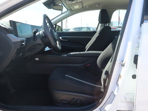 Used 2025 Hyundai Sonata SEL FWD image 10