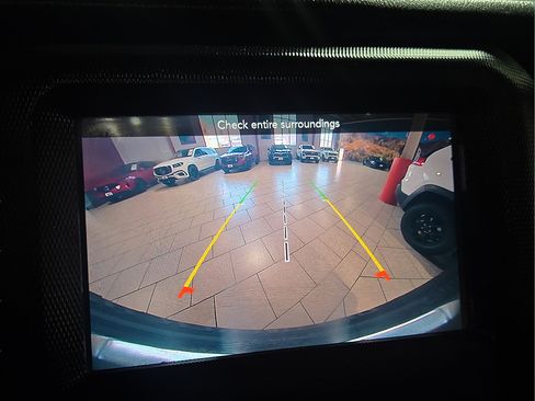 Used 2020 Jeep Wrangler Unlimited Sahara AWD/4WD image 23