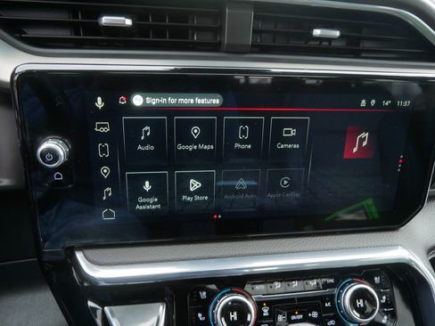 Certified 2025 GMC Sierra 3500 Denali w/ Technology Package image 33