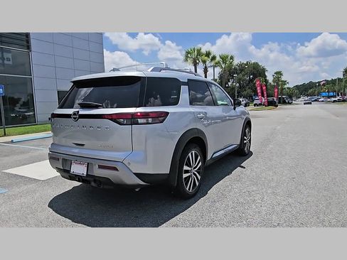 Used 2024 Nissan Pathfinder Platinum w/ Cargo Package FWD image 31