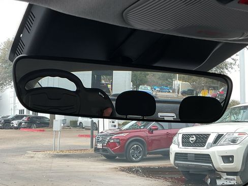 Used 2025 Kia K4 LXS image 26