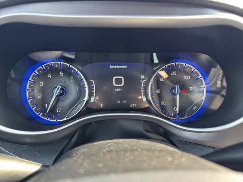 New 2026 Chrysler Pacifica Select AWD/4WD image 16