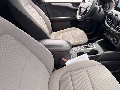 Certified 2022 Ford Escape SE AWD/4WD image 11