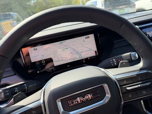New 2026 GMC Acadia Elevation w/ Black Edition AWD/4WD image 18