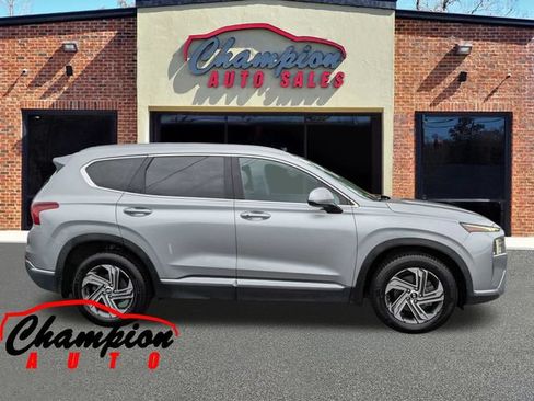 Used 2022 Hyundai Santa Fe SEL FWD image 3