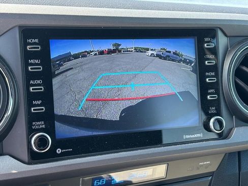 Used 2022 Toyota Tacoma TRD Sport AWD/4WD image 5