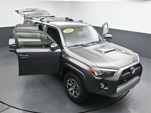 Used 2018 Toyota 4Runner TRD Off-Road image 38