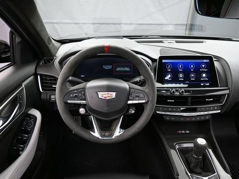 Used 2022 Cadillac CT5 V Blackwing w/ Carbon Fiber Package 2 RWD image 18