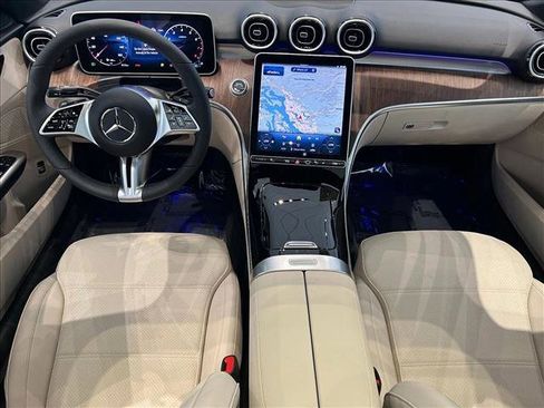 Used 2025 Mercedes-Benz C 300 4MATIC Sedan image 16