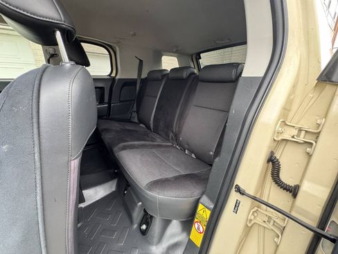 Used 2008 Toyota FJ Cruiser 4WD image 20