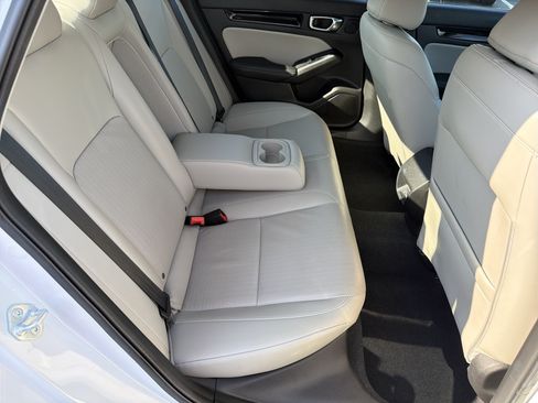 Used 2022 Honda Civic Touring image 13