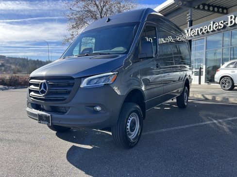 New 2025 Mercedes-Benz Sprinter 2500 image 4