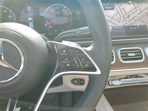 Used 2024 Mercedes-Benz GLE 450 4MATIC image 17