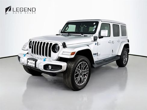 Used 2023 Jeep Wrangler Unlimited Sahara AWD/4WD image 1