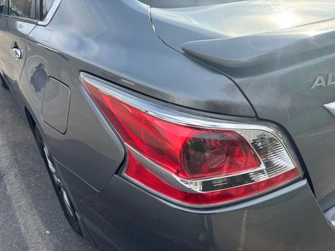 Used 2015 Nissan Altima 2.5 S w/ Special Edition Package image 7