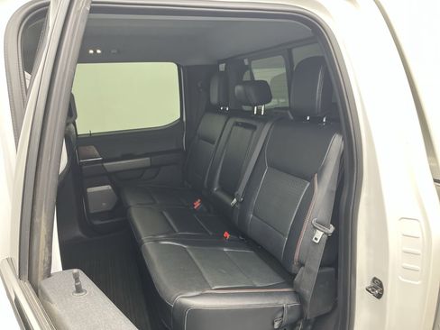 Used 2023 Ford F350 Lariat w/ Chrome Package image 12