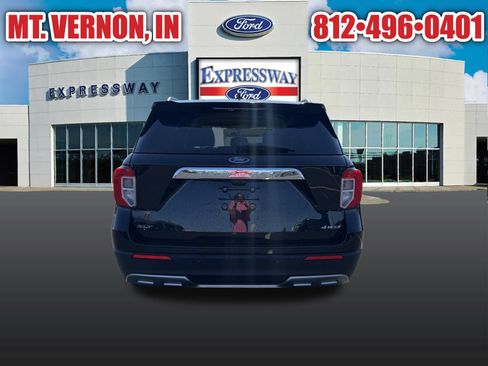 Used 2023 Ford Explorer XLT w/ Equipment Group 202A AWD/4WD image 8