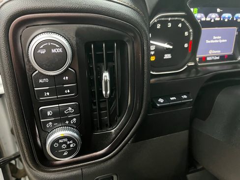 Used 2020 GMC Sierra 1500 AT4 w/ AT4 Premium Package image 16