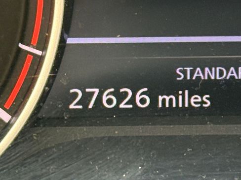 Used 2025 Nissan Rogue SV FWD image 39