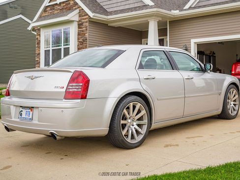 Used 2006 Chrysler 300 SRT8 w/ SRT Option Group II RWD image 8