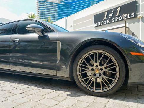 Used 2023 Porsche Panamera 4 Platinum Edition AWD/4WD image 36