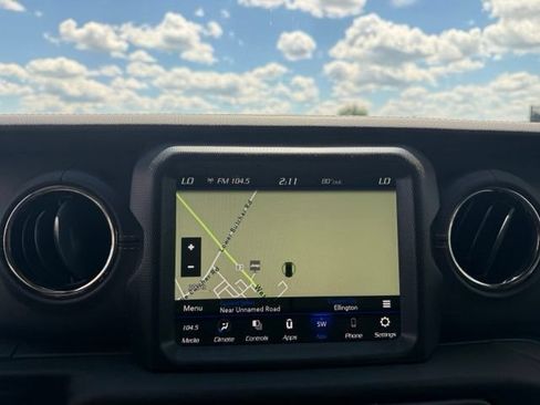 Used 2023 Jeep Wrangler Unlimited Sahara AWD/4WD image 18