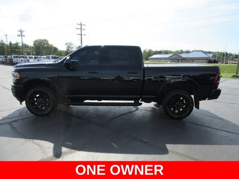 Used 2022 RAM 2500 Laramie w/ Night Edition AWD/4WD image 11