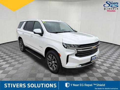 Used 2021 Chevrolet Tahoe LT w/ LT Signature Package AWD/4WD image 3