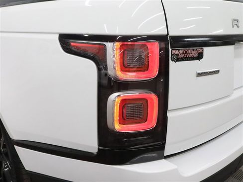 Used 2018 Land Rover Range Rover Supercharged AWD/4WD image 11