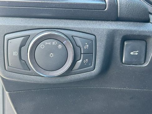 Used 2019 Ford Fusion Titanium FWD image 25