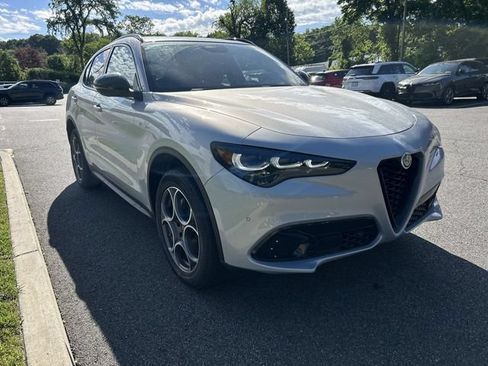 New 2026 Alfa Romeo Stelvio Sprint w/ Convenience Package AWD/4WD image 2