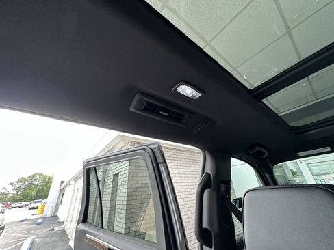 New 2026 Chevrolet Tahoe High Country AWD/4WD image 22