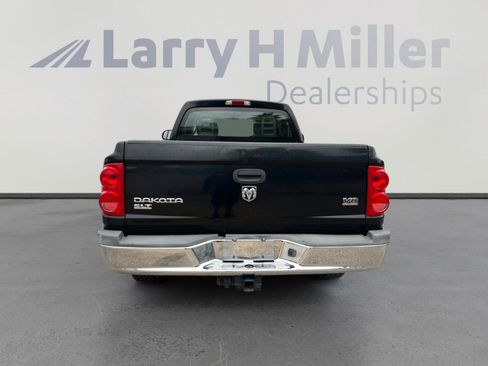 Used 2005 Dodge Dakota SLT image 4