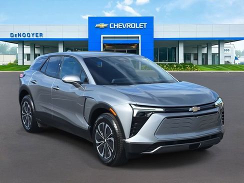 New 2025 Chevrolet Blazer EV LT image 4