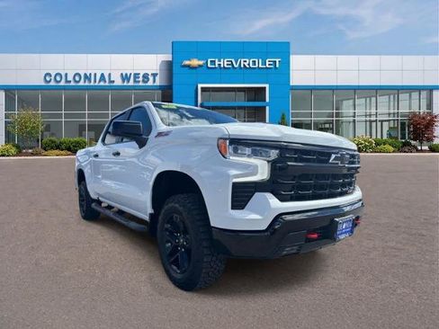 Used 2025 Chevrolet Silverado 1500 LT Trail Boss AWD/4WD image 12