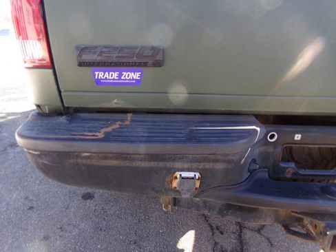 Used 2002 Ford F250 XL image 9