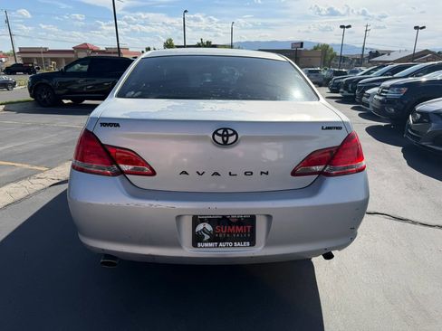 Used 2005 Toyota Avalon Limited FWD image 5
