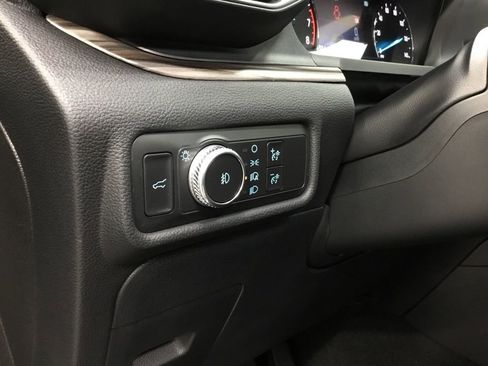 Used 2020 Ford Explorer Limited w/ Class III Trailer Tow Package image 9