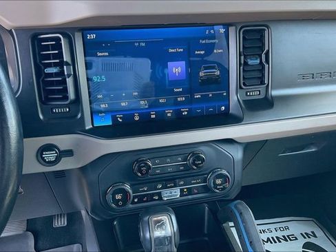 Used 2023 Ford Bronco Wildtrak image 6