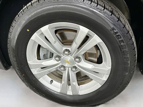 Used 2015 Chevrolet Equinox LT w/ Driver Convenience Package AWD/4WD image 26
