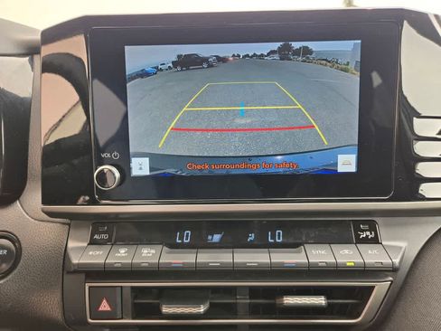 Used 2025 Toyota Camry LE FWD image 11