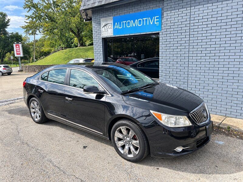 Used 2013 Buick LaCrosse Premium FWD image 2