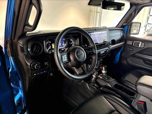 Used 2024 Jeep Wrangler Unlimited Rubicon 4xe AWD/4WD image 7