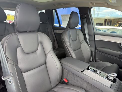 New 2026 Volvo XC90 T8 Ultra w/ Protection Package Premier AWD/4WD image 26