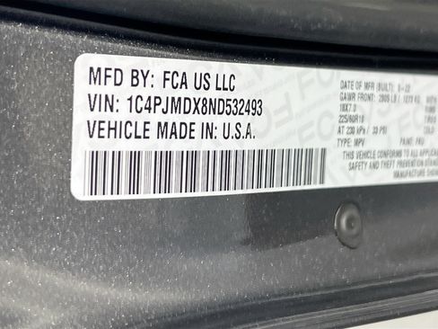 Used 2022 Jeep Cherokee Limited image 31