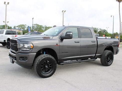 Used 2024 RAM 2500 Big Horn w/ Night Edition AWD/4WD image 5